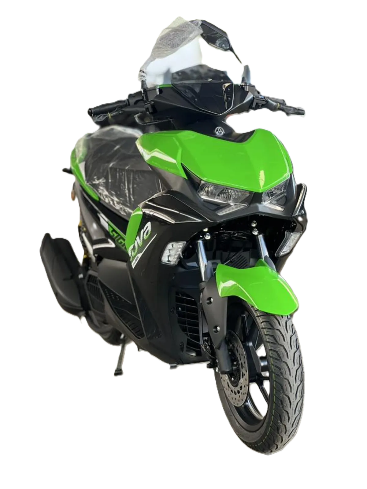 GREEN